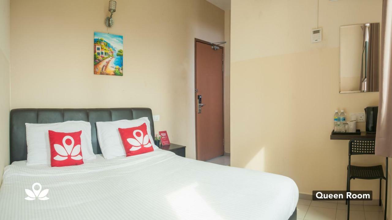 Zen Rooms Golden Star Kuantan Exterior foto
